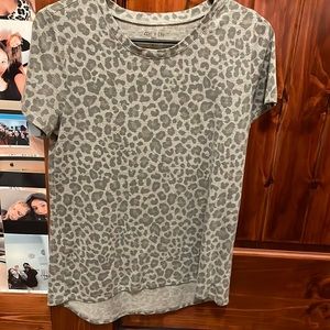 Gray cheetah print T shirt size small